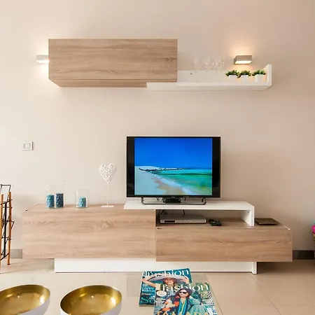 Apartment Tanife *
